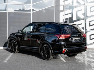 Внедорожник Mitsubishi Outlander 2017 года, 1530000 рублей, Краснодар