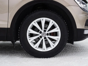 Внедорожник Volkswagen Tiguan 2017 года, 2100000 рублей, Тверь