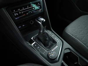 Внедорожник Volkswagen Tiguan 2021 года, 2549777 рублей, Москва