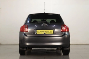 Хетчбэк Toyota Auris 2007 года, 739000 рублей, Челябинск