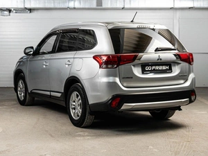 Внедорожник Mitsubishi Outlander 2015 года, 1855000 рублей, Ставрополь