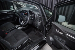 Хетчбэк Honda Fit 2014 года, 887000 рублей, Красноярск