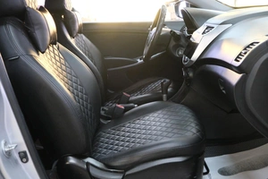 Седан Hyundai Solaris 2012 года, 629000 рублей, Омск