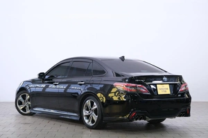 Седан Toyota Crown 2019 года, 3889000 рублей, Омск