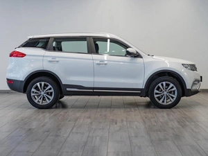 Внедорожник Geely Atlas 2020 года, 1659000 рублей, Саратов