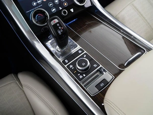 Внедорожник Land Rover Range Rover Sport 2018 года, 6470046 рублей, Москва