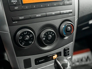 Седан Toyota Corolla 2012 года, 1219000 рублей, Красноярск