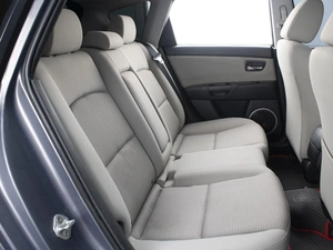 Хетчбэк Mazda 3 2008 года, 840000 рублей, Омск