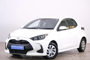 Хетчбэк Toyota Yaris 2021 года, 1229000 рублей, Омск