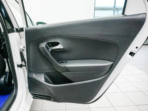 Седан Volkswagen Polo 2011 года, 650000 рублей, Красноярск