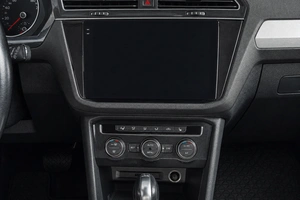 Внедорожник Volkswagen Tiguan 2017 года, 2089000 рублей, Челябинск