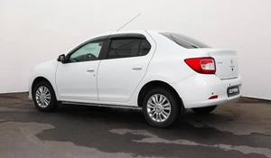 Седан Renault Logan 2015 года, 990000 рублей, Орёл
