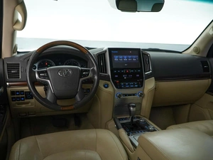 Внедорожник Toyota Land Cruiser 2016 года, 5897444 рублей, Москва