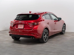 Хетчбэк Mazda Axela 2018 года, 1500000 рублей, Красноярск