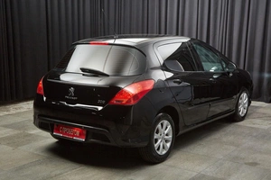 Хетчбэк Peugeot 308 2012 года, 747000 рублей, Красноярск