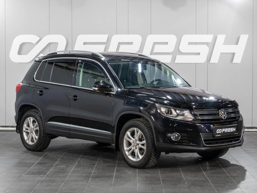 Внедорожник Volkswagen Tiguan 2012 года, 1299000 рублей, Сургут