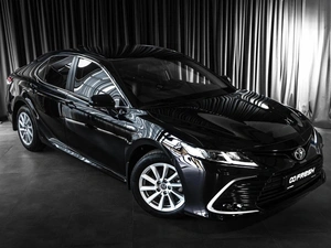 Седан Toyota Camry 2021 года, 3929000 рублей, Тюмень