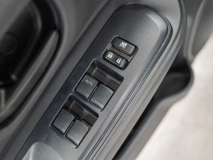 Хетчбэк Toyota Prius C 2016 года, 1275000 рублей, Красноярск