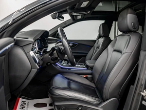 Внедорожник Audi Q8 2019 года, 5950000 рублей, Красноярск