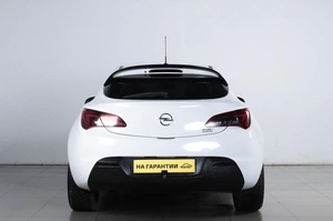 Хетчбэк Opel Astra GTC 2012 года, 739000 рублей, Челябинск