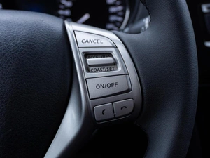 Внедорожник Nissan X-Trail 2015 года, 1549000 рублей, Саратов