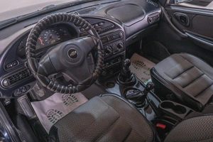 Внедорожник Chevrolet Niva 2015 года, 749000 рублей, Томск