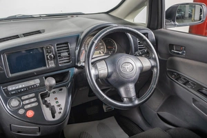 Минивэн Toyota Wish 2005 года, 999000 рублей, Томск