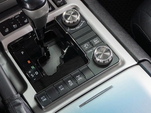 Внедорожник Toyota Land Cruiser 2016 года, 5249000 рублей, Тюмень