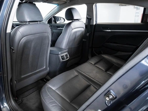 Седан Hyundai Elantra 2019 года, 1648000 рублей, Ставрополь