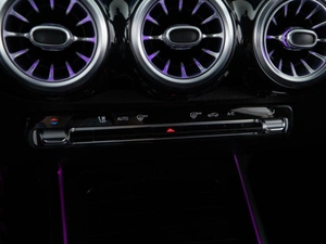 Внедорожник Mercedes-benz GLB-класс 2020 года, 2989999 рублей, Москва