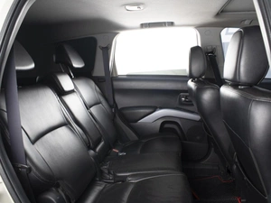 Внедорожник Mitsubishi Outlander 2008 года, 1130000 рублей, Омск