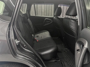 Внедорожник Toyota RAV4 2011 года, 1549000 рублей, Красноярск
