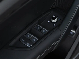 Внедорожник Audi Q5 2025 года, 6034434 рублей, Москва