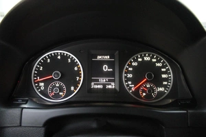 Внедорожник Volkswagen Tiguan 2012 года, 1620000 рублей, Смоленск