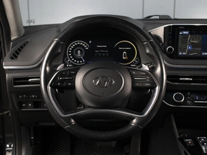 Седан Hyundai Sonata 2019 года, 2500000 рублей, Омск