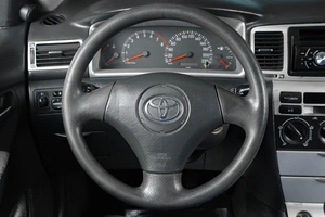 Седан Toyota Corolla 2003 года, 529000 рублей, Тюмень