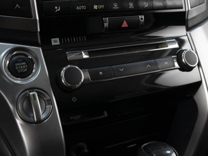 Внедорожник Toyota Land Cruiser 2013 года, 3900000 рублей, Омск