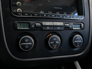 Хетчбэк Volkswagen Golf 2008 года, 689800 рублей, Волгоград