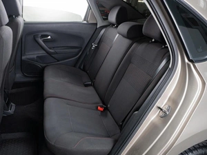 Седан Volkswagen Polo 2017 года, 1049000 рублей, Тюмень