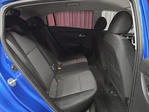 Хетчбэк Kia Rio X-Line 2018 года, 1470000 рублей, Красноярск