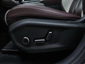 Внедорожник Geely Monjaro 2022 года, 3649000 рублей, Красноярск