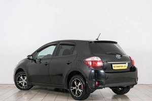 Хетчбэк Toyota Auris 2011 года, 1109000 рублей, Красноярск