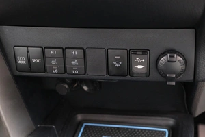 Внедорожник Toyota RAV4 2013 года, 2249000 рублей, Омск