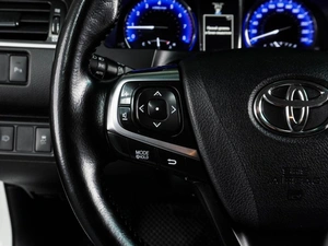 Седан Toyota Camry 2016 года, 1944000 рублей, Воронеж