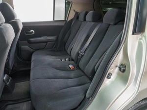 Хетчбэк Nissan Tiida 2010 года, 729000 рублей, Сургут
