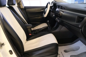 Седан Toyota Corolla 2014 года, 1119000 рублей, Омск