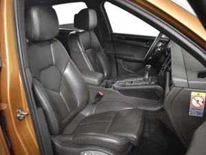 Внедорожник Porsche Macan S 2015 года, 2887900 рублей, Казань
