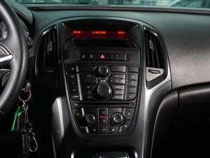 Хетчбэк Opel Astra 2011 года, 598000 рублей, Тверь