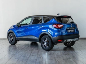 Внедорожник Renault Kaptur 2022 года, 1699000 рублей, Саратов