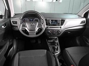 Седан Hyundai Solaris 2017 года, 1349000 рублей, Аксай